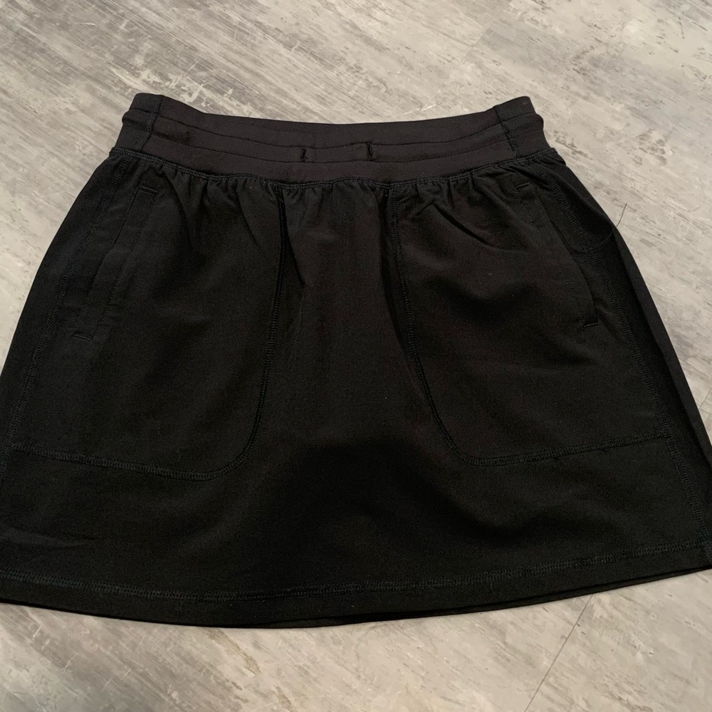 Sporty Black Women's Skirt